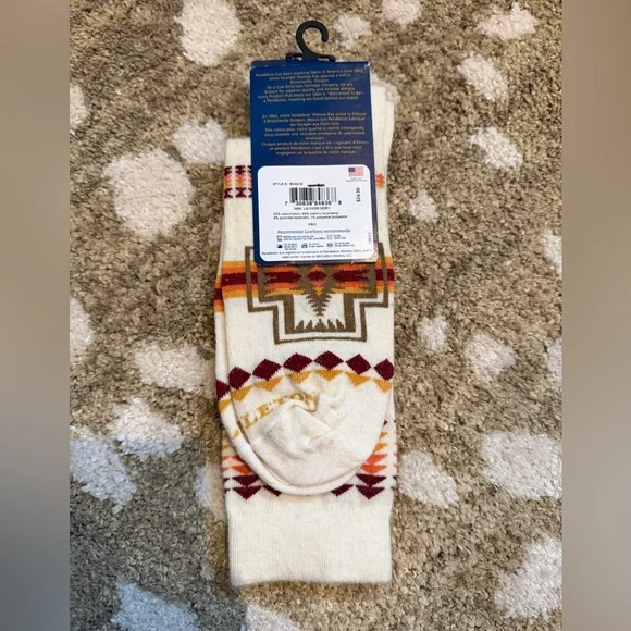 NWT Pendleton Crew Socks Unisex - Picture 2 of 5